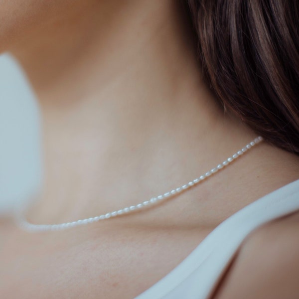 Pearl Choker, handmade dainty Pearl necklace with golden hook, Sterling silver and pearls, 42 - 45 cm