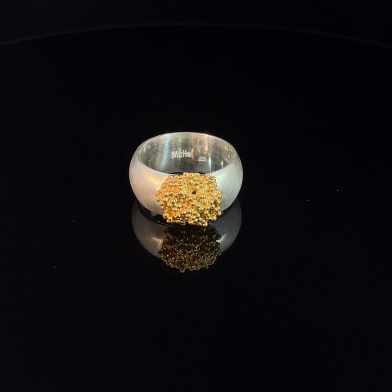 Elegant sterling silver ring with gold-plated accents image 4