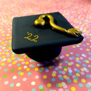 Custom graduation cap fondant cake topper (custom colors available)