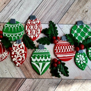 Fondant Christmas tree ornament cake & cupcake toppers (custom colors available)