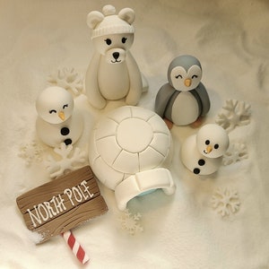 North pole fondant cake toppers (custom colors available)