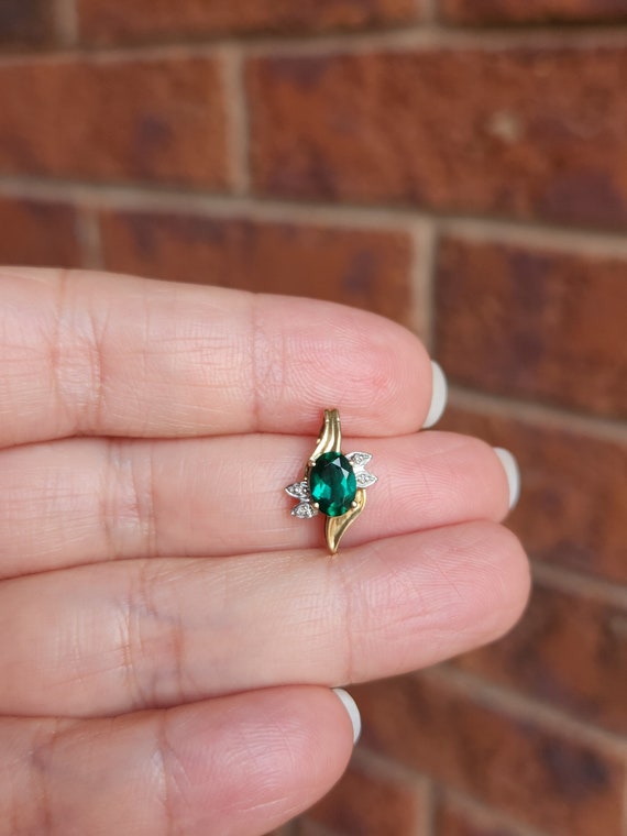 Vintage 10k two toned gold synthetic emerald and d