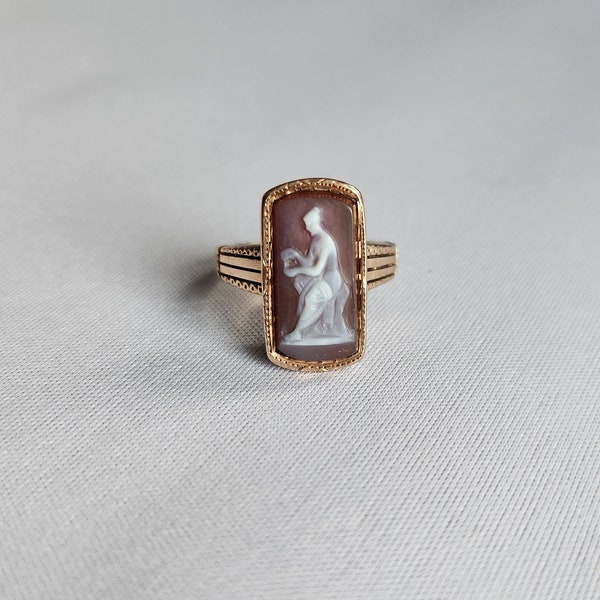 Antique 14k yellow gold cameo statement ring, US size 7, carved shell cameo, antique gold ring