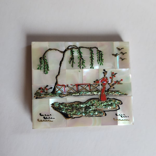 Vintage 1950's Marhill mother of pearl compact case, oriental themed painting by hand, glorious and colourful mother of pearl case