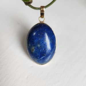 Vintage estate 14k yellow gold large oval lapis lazuli cabochon pendant, stunning natural lapis gemstone
