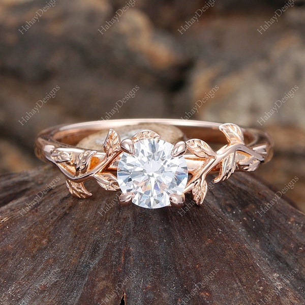 Leaf Design Moissanite Diamond Engagement Ring/ Solitaire Pointed Prong Set Moissanite Anniversary Ring Gift/ 18K Solid Gold Promise Ring
