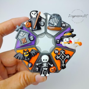 7 Day Pill Organizer &#39;Funny Spooky Creepy&#39; Pill Box (new version Jan2025), Medicine Vitamin Supplement Dispenser 7 Day Pill Case