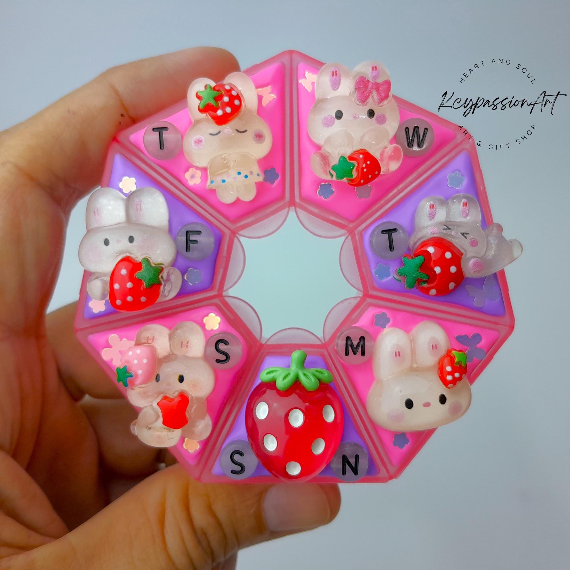 하나비 フラワー ビューティー ダイエット ピルケース il_fullxfull.7340348460_5zjz.jpg