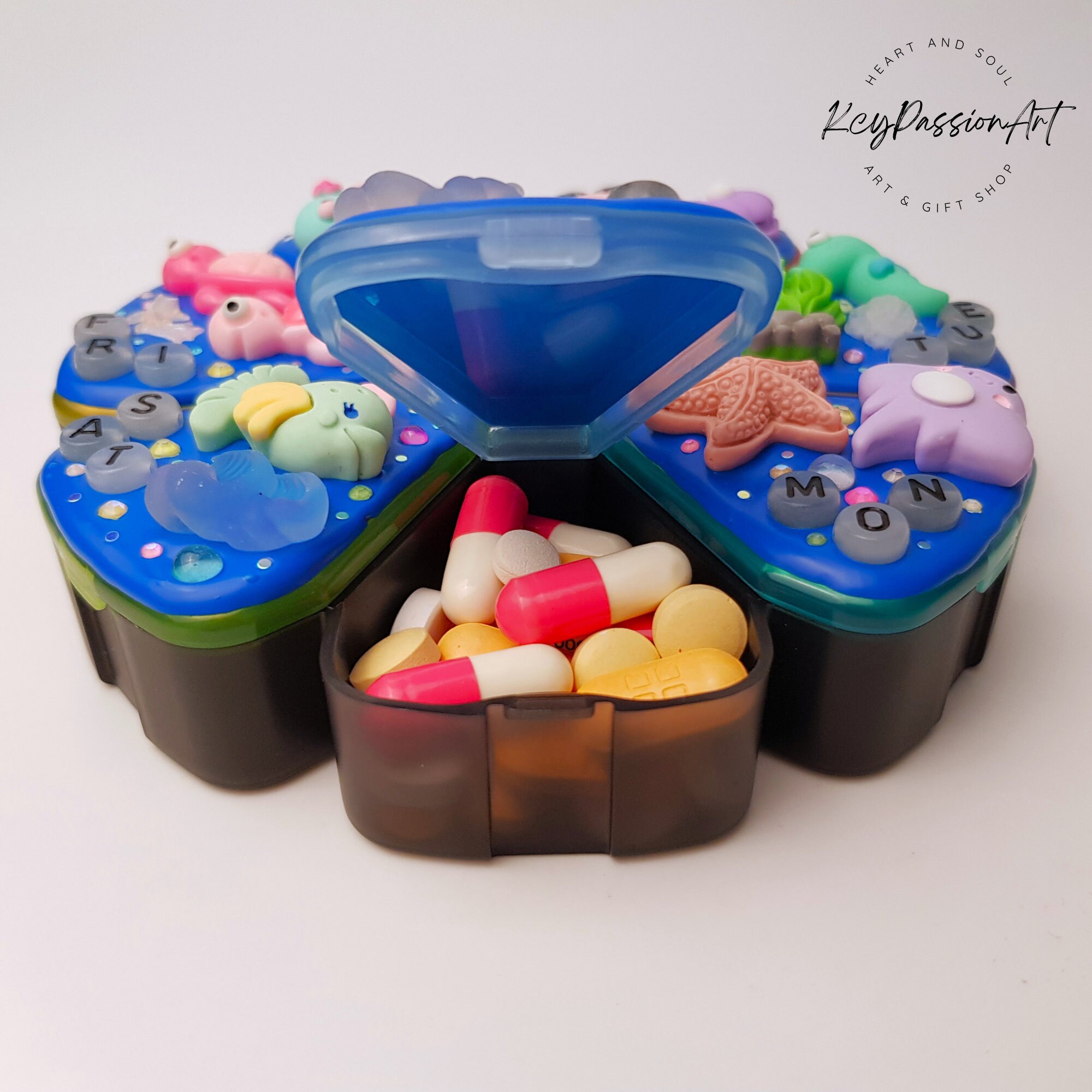 XL 7 Day Pill Organizer 'under the Deep Blue Sea' Pill Case, 8 ...