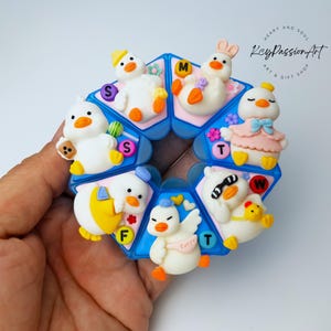 7 Day Pill Organizer &#39;Duck A Pose&#39; am pm Pill Box, For Medicine Vitamin Supplement Dispenser 7 Day Pill Case, 7 Day And Night Pill Box