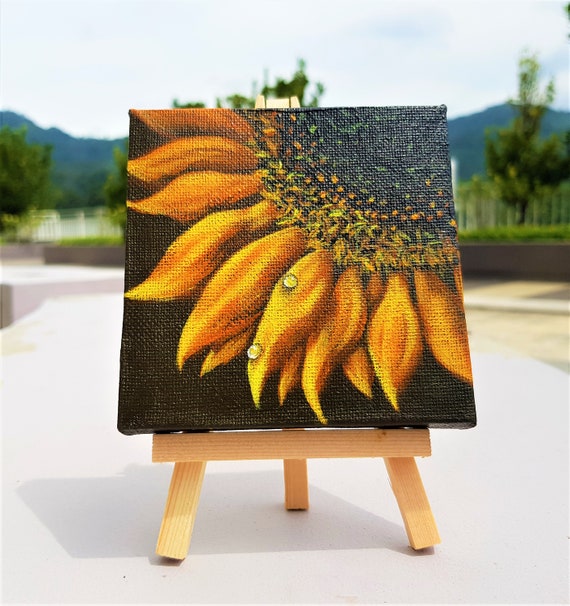 Acrylic Painting on 10x10cm Mini Canvas With Easel, Morning Dew Sunflower  Art Painting, Decoration Art, Gift for Friends/love Ones/yourself 