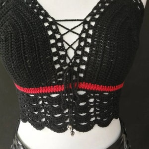 CROCHET PATTERN Gothic crochet crop top, black alternative festival bralette for goth girls, punks, alternative wear image 3