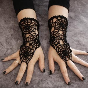 GEHAAKT PATROON Kanten vingerloze handschoenen spinnenweb, pdf gehaakte fototutorial voor gothic lange armwarmers, gothic accessoires