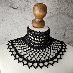 CROCHET PATTERN goth victorian high neck collar necklace, gothic accessory for cosplays, alt wear, edwardian outfit, festivals or Halloween