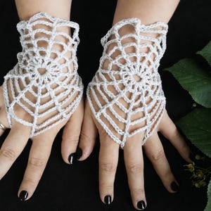 HÄKELANLEITUNG Fingerlose Handschuhe mit Spitze, PDF Häkelanleitung, Fotoanleitung für Gothic kurze Armstulpen, Gothic Accessoires