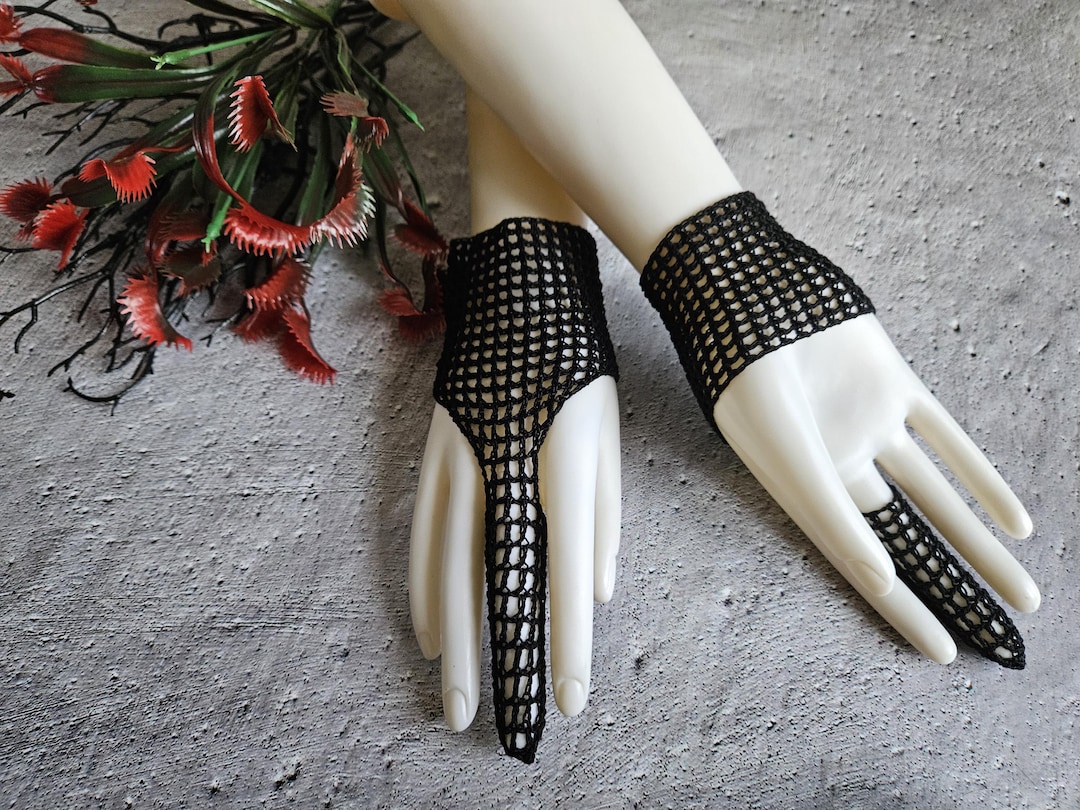 Crochet Lace Fishnet Gloves Pattern, Gothic Alt Arm Warmers (PDF ...