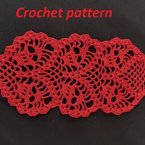 CROCHET PATTERN and photo tutorial on how to make gothic skull table runner or goth lace doily for Halloween weddings or spooky parties