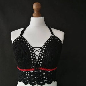 CROCHET PATTERN Gothic crochet crop top, black alternative festival bralette for goth girls, punks, alternative wear image 2