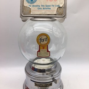 Antique Kiwanis 1 Cent Ford Gum Gumball Machine with Glass Globe Sanitary Chute Cover and Topper