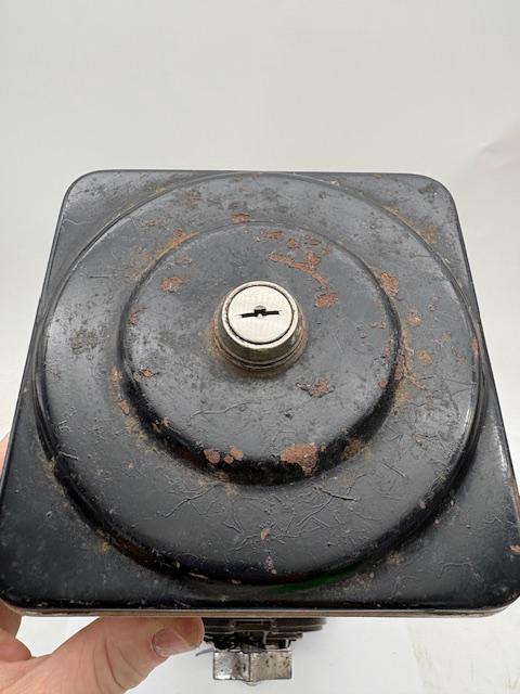 Antique Vintage Victor Penny Gumball Machine Works Great Antique Vintage Victor Penny Gumball Machine Works Great