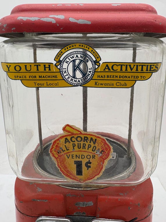 Vintage 1940's Oak Acorn Penny Candy Nut Gumball Machine