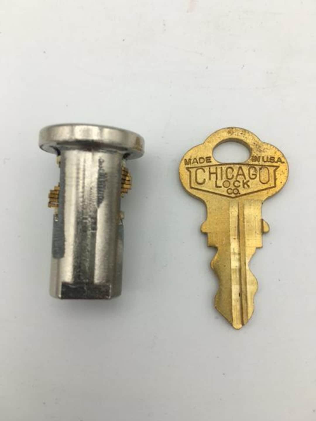 NOS Vintage Chicago Lock and Key With 1/4-20 Thread for Oak Acorn
