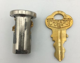 NOS Vintage Chicago Lock and Key With 1/4-20 Thread for Oak Acorn Northwestern and Similar Gumball Candy Machines