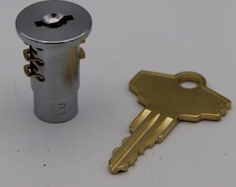 GumballStuff™ Gumball Candy Machine Lock and Key with 1/4" Thread