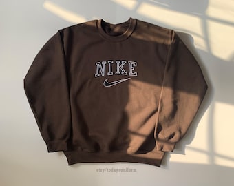 nike hoodless sweater