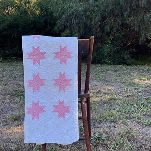 Vintage Crib Quilt - Old Quilt - Antique Quilt - Repurpose Quilt - Pinwheel - Project Quilt - Quilt