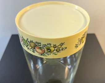 Vintage Pyrex canister