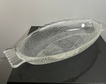Vintage glass bake fish serving bowl