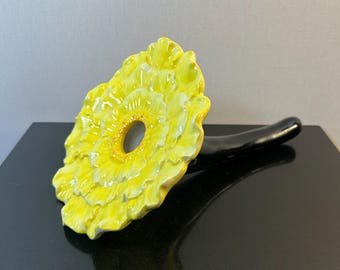 vintage yellow flower wallpocket