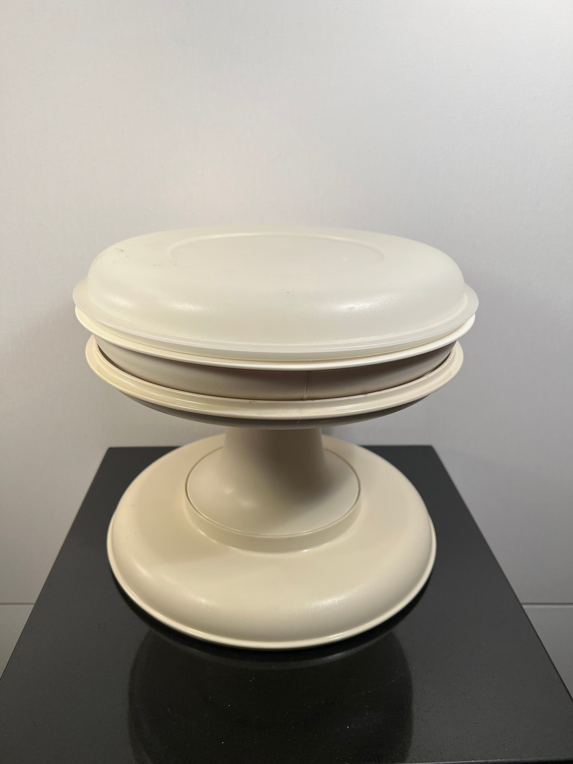 Stand Tupperware Vintage Tupperware Snack Carrier and Stand - Etsy
