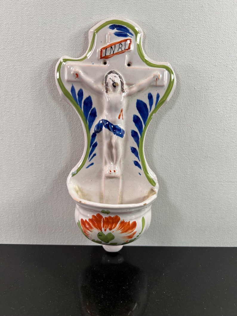 vintage cermaic crucifix holy water holder (as is) image 1
