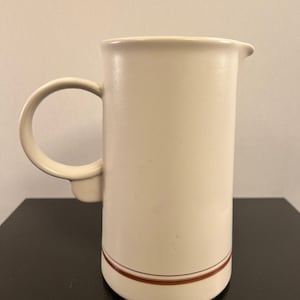 Haeng nam stoneware pitcher