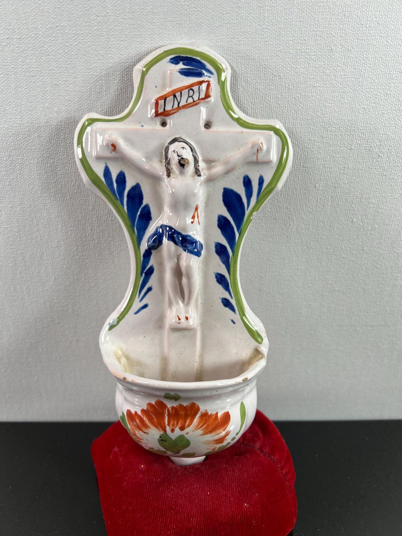 vintage cermaic crucifix holy water holder (as is) image 2