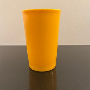 Vintage Tupperware cup replacement