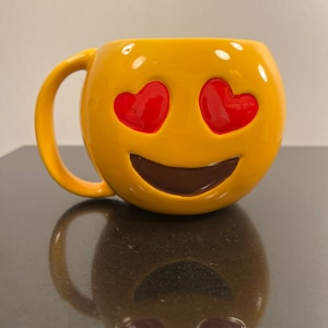 Vintage smiley face mug