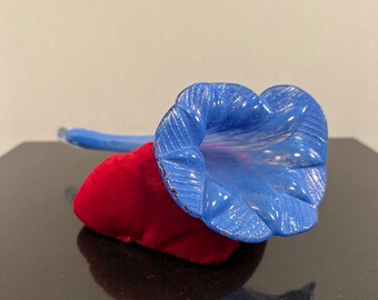 Vintage blue art glass flower
