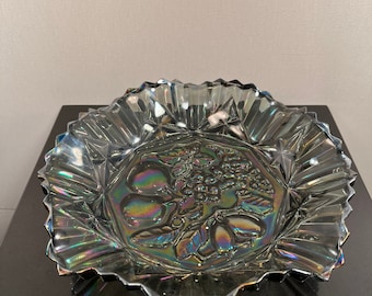 Vintage carnival glass bowl