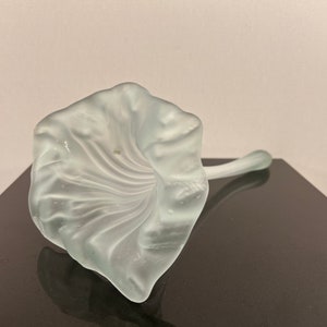 Vintage blue art glass flower