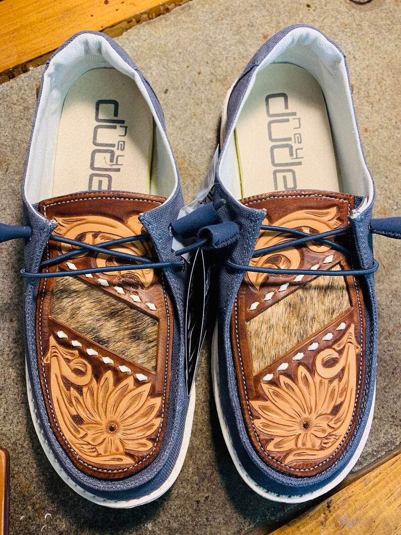 hey dudes with leather on them