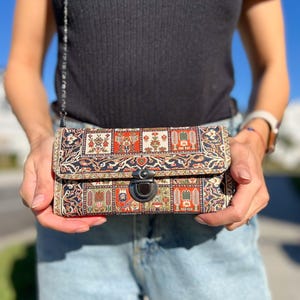 Kleine crossbodytas voor vrouwen, crossbody-portemonnees, handgemaakte tas voor vrouwen, boho-schoudertas, boho-tas voor vrouwen 8. Design