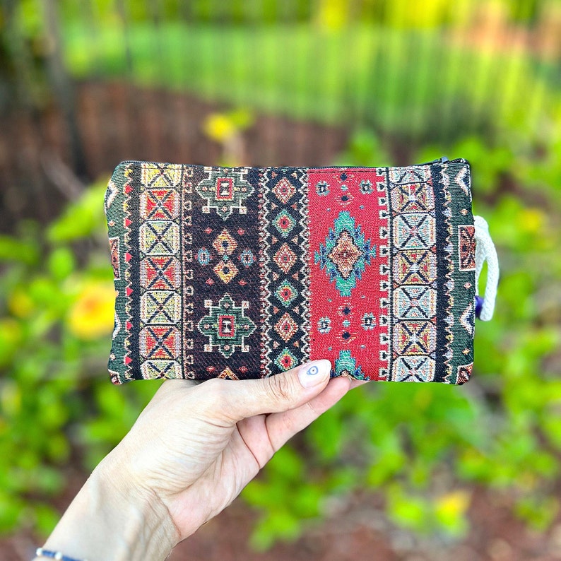 Handmade Fabric Coin Purse, Small Coin Purse,Slim Make Up Pouch, Cute Coin Purse, Boho Zippered Pouch, Pouch for Credit Cards and Coins Red Carpet