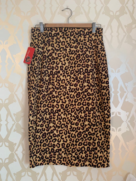 Stretchy leopard top pencil skirt