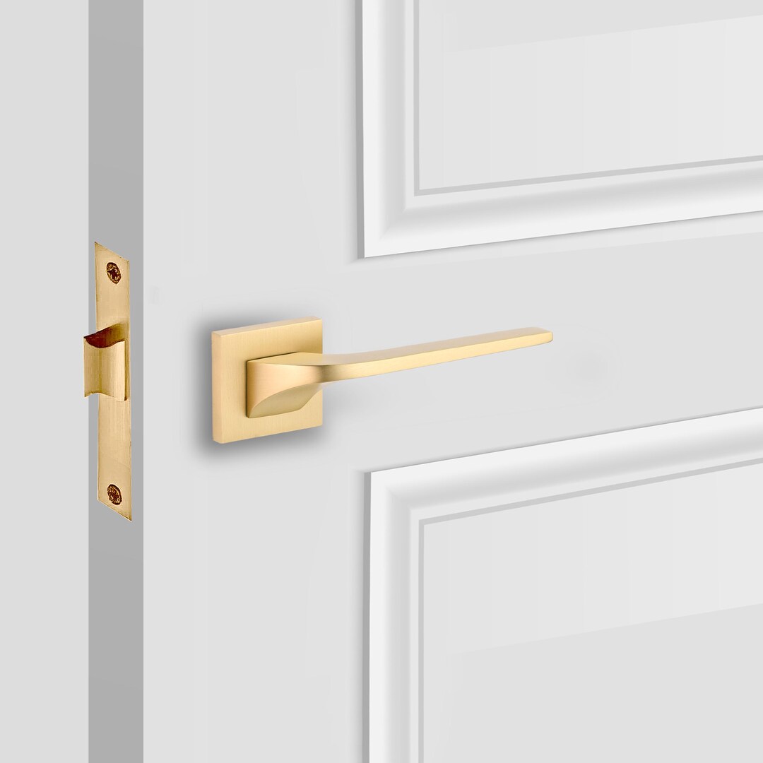 Door Handles on Round Rose | Modern Lever Styles