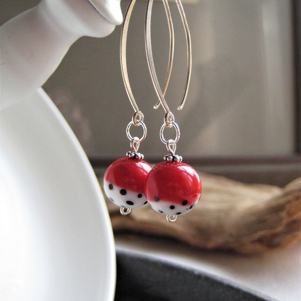 Dangling earrings in lampwork-spun glass and silver Small red Murano glass beads Minimalist jewelry for women