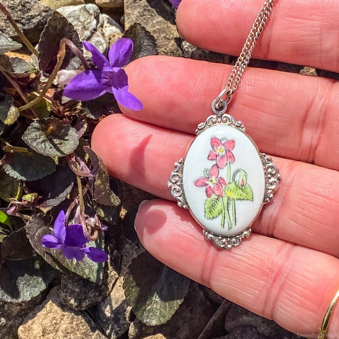 Vintage Flower Necklace, Pretty Girly Necklace, Old Fashioned, Art Nouveau, Purple Violets, Gift