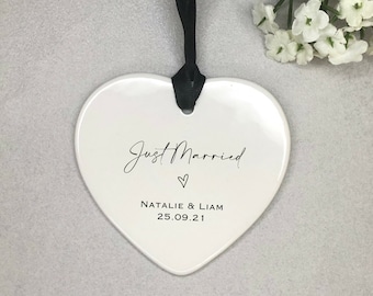 Personalised Just Married wedding gift keepsake tag Gift Ceramic Heart Ornament / Decoration